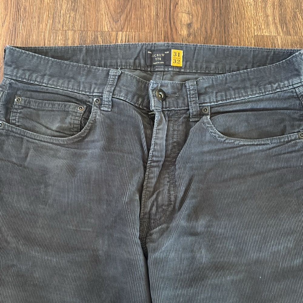 J. Crew Men's Dark Gray Straight Jeans - Picture 2 of 8